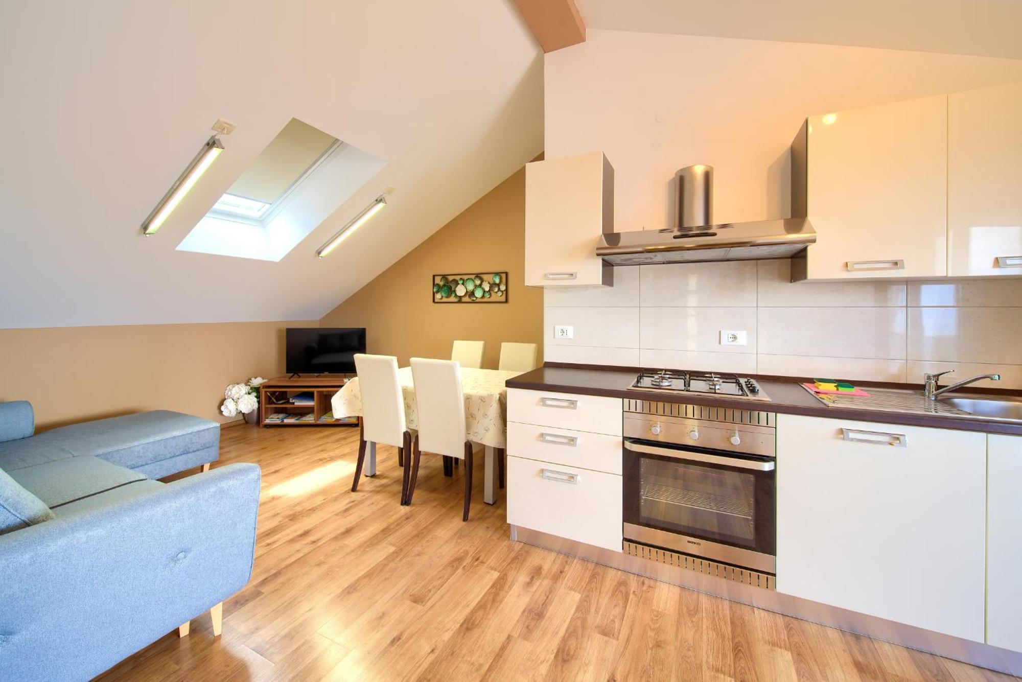 Apartment Val Njivice Ngoại thất bức ảnh