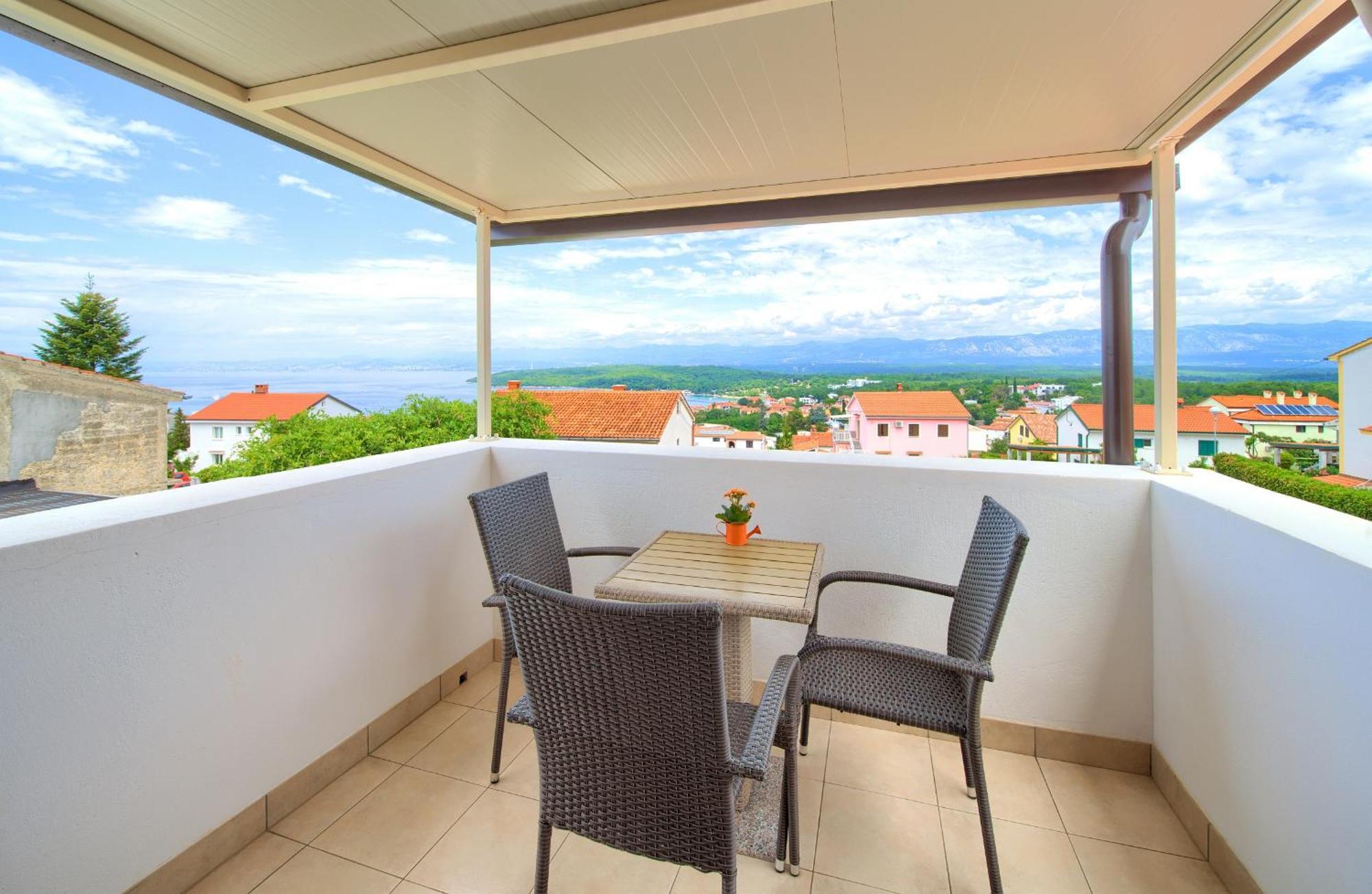 Apartment Val Njivice Ngoại thất bức ảnh