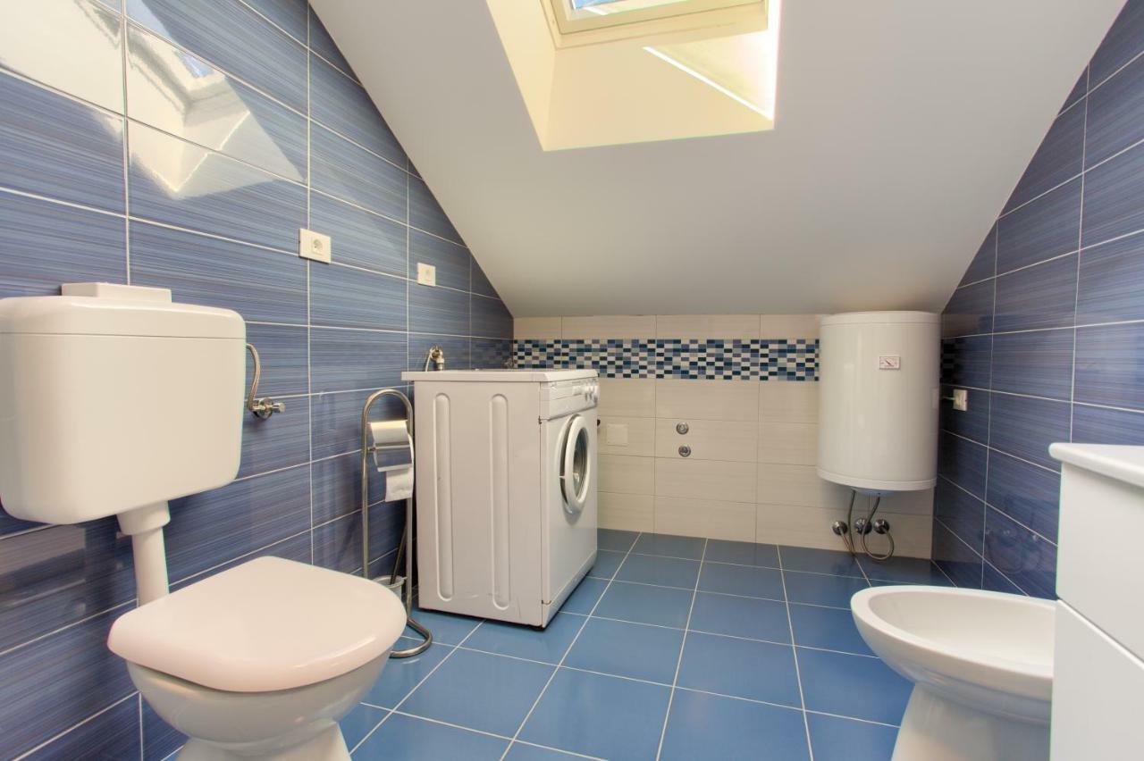 Apartment Val Njivice Ngoại thất bức ảnh